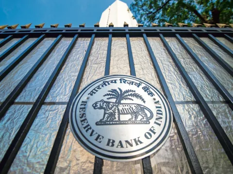 Economists said high crude prices can pressure the currency. (MINT_PRINT)