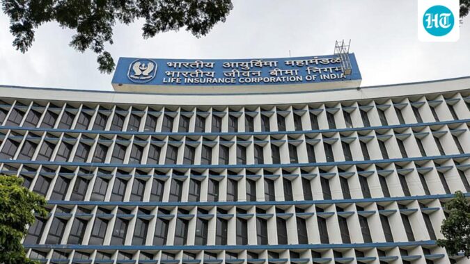 A view of the Life Insurance Corporation of India (LIC) head office in Mumbai. (ANI)