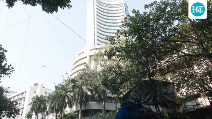 Markets in Europe traded mixed, while US markets ended lower on Wednesday. (ANI Video Grab)
