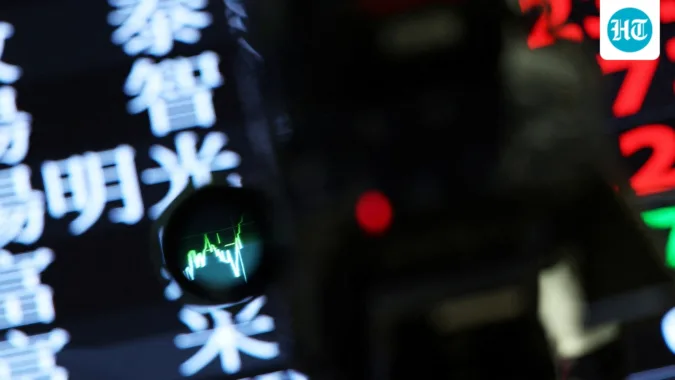 The TAIEX index is pictured through a camera viewfinder at the Taiwan Stock Exchange in Taipei, Taiwan April 21, 2026. (REUTERS)